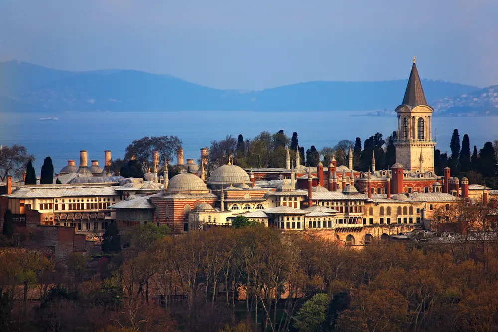 Step Into History: Discover Treasures at Topkapi Museum in Istanbul