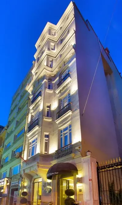 Park Star Hotel Taksim as 3 star hotel around Taksim